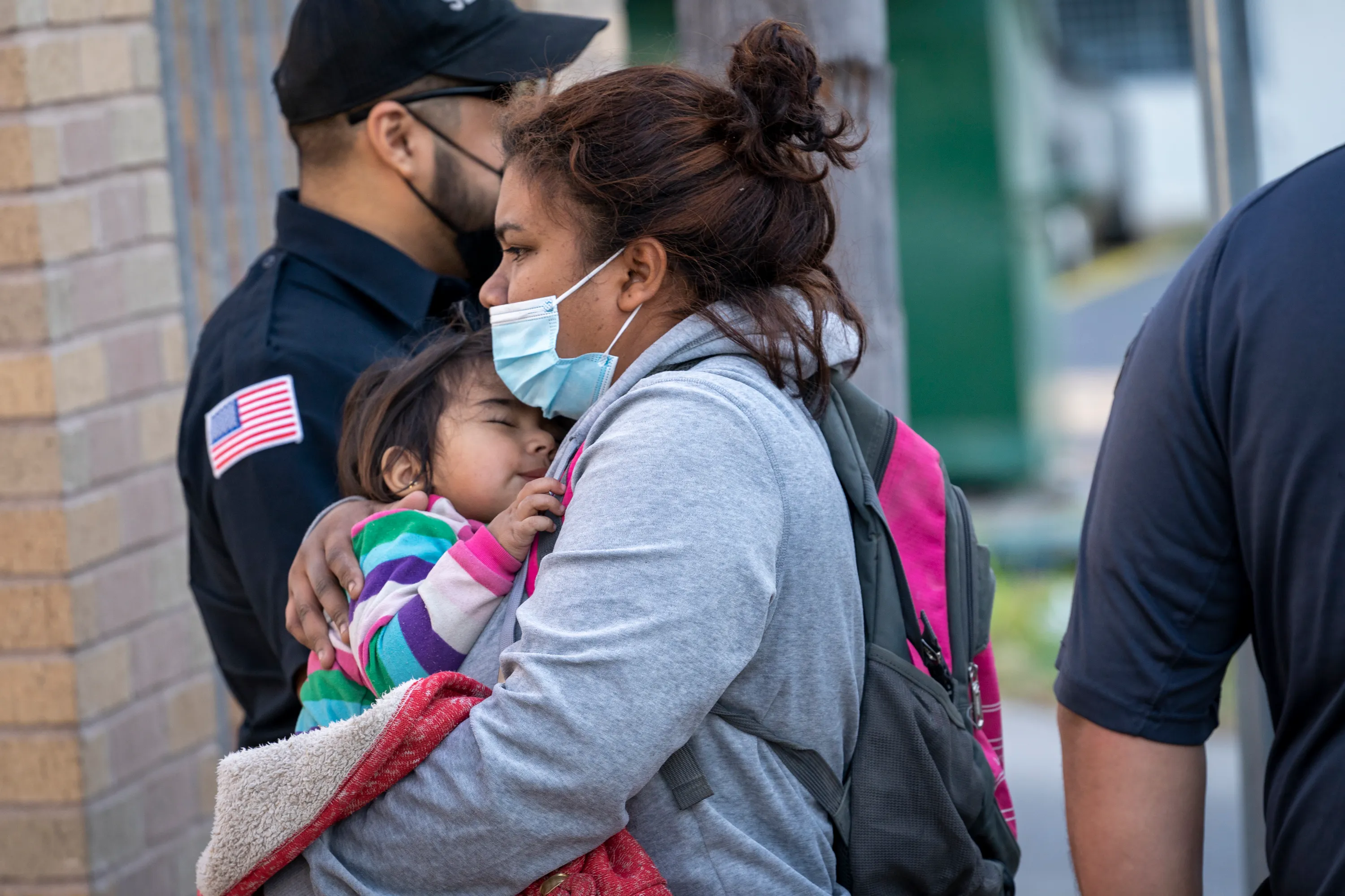 9a428498-c14b-479d-b93a-dcadc653ce28-Migrants_Mexico_Texas_Border_01.webp