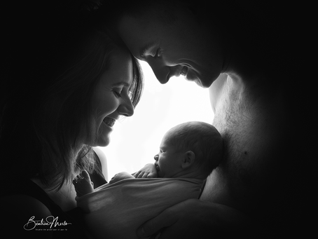 Séance photo naissance Nîmes - Photographe bébé Redessan