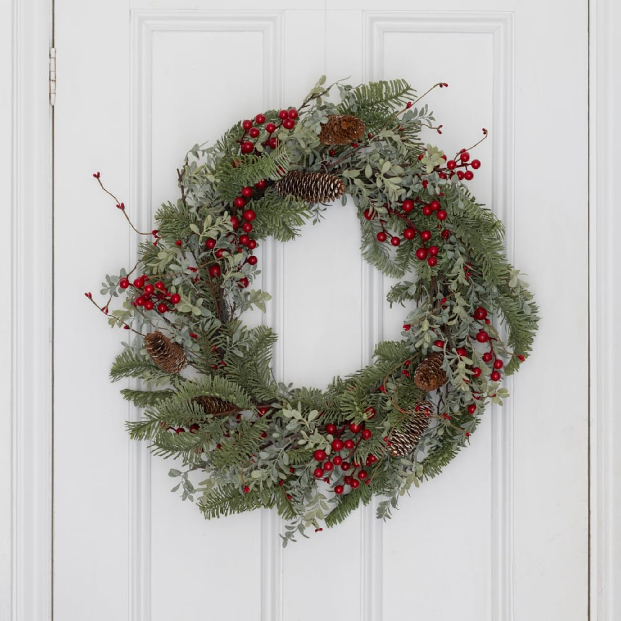 Luxury Large Red Berry & Fir Cone Wreath