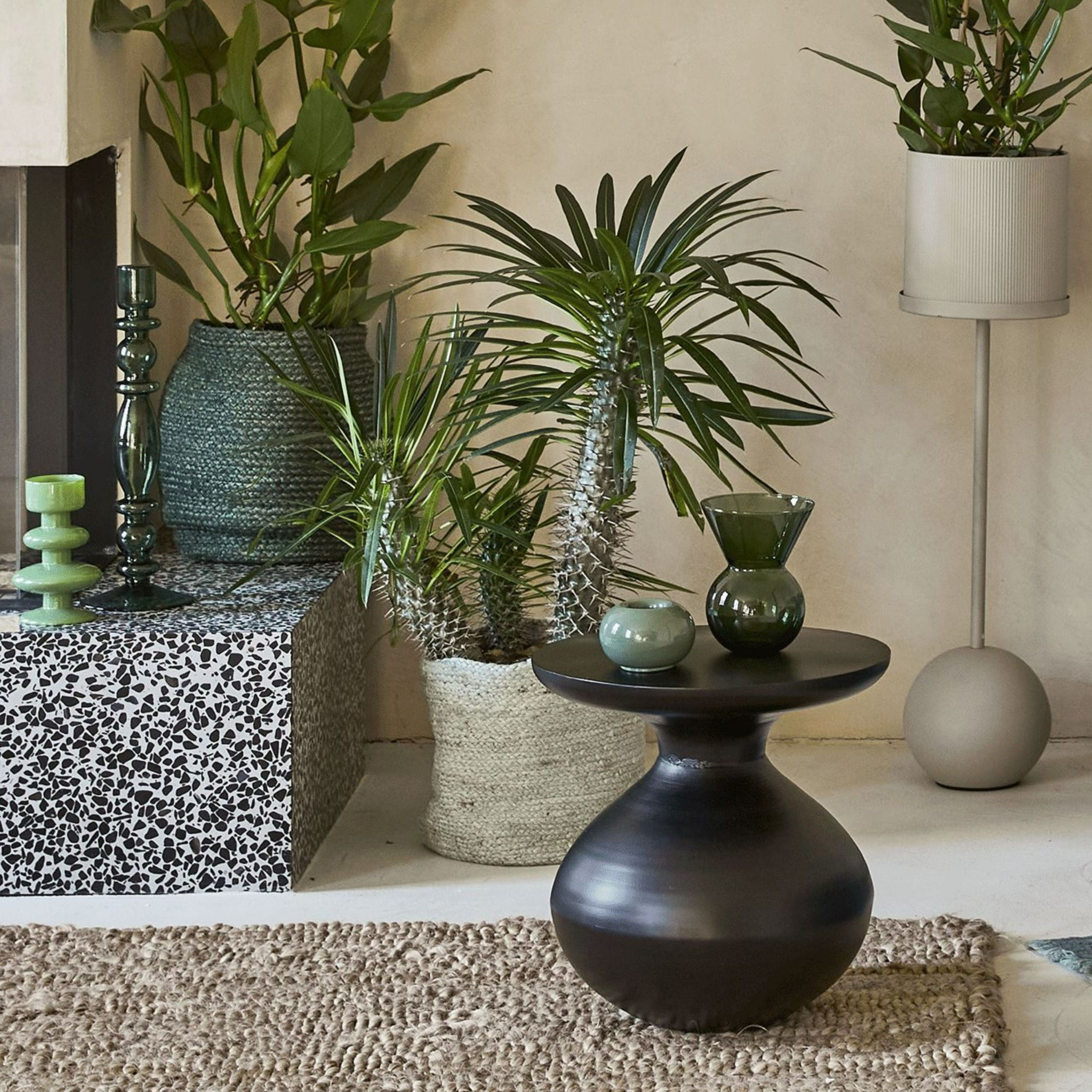 Black Aluminium Tummy Side Table