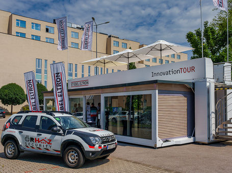 Stiebel Eltron Innovation Tour 2022 őrzése.