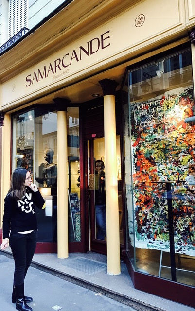 In front of Samarcande Gallery