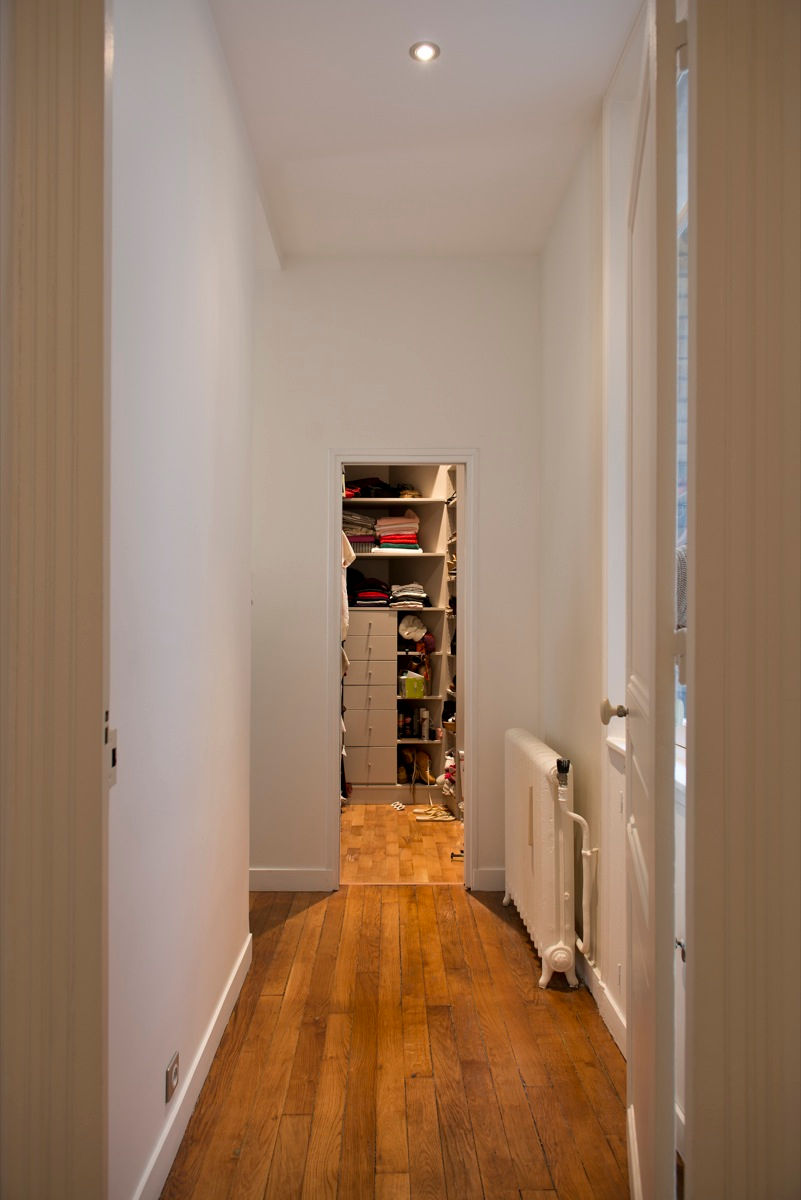 Courcelles corridor and dressing