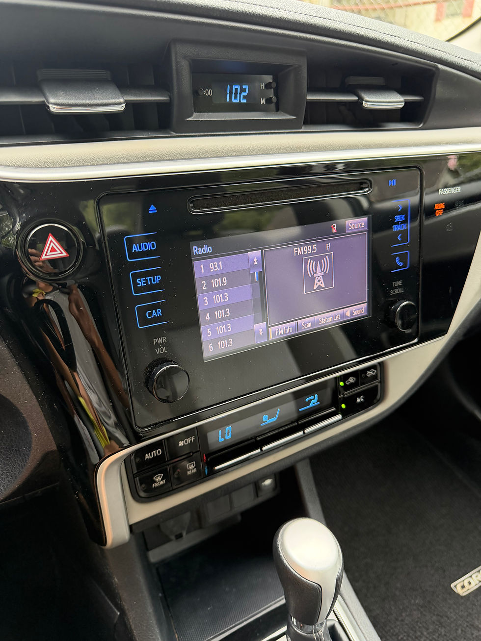 Thumbnail: 2017 Toyota Corolla LE