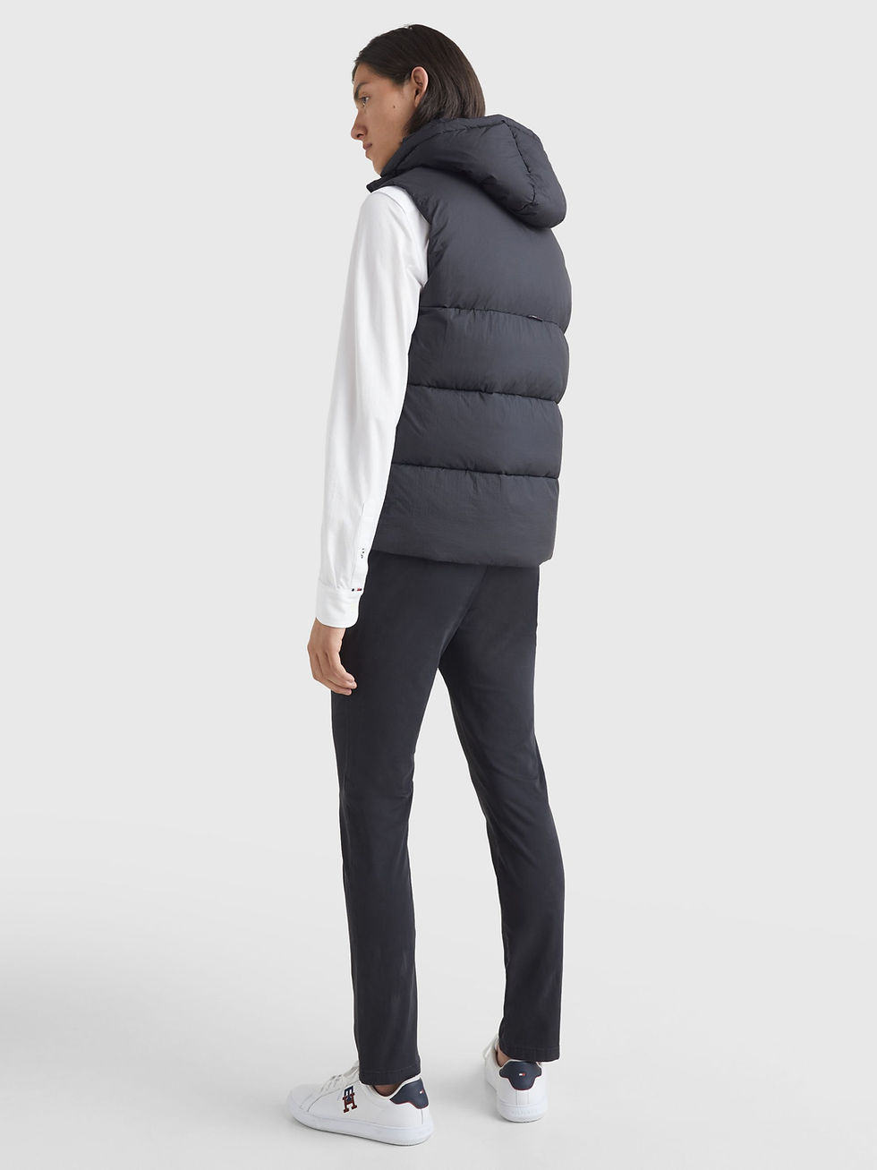 Miniaturbild: TOMMY HILFIGER WESTE  HIGH LOFT IN BLACK