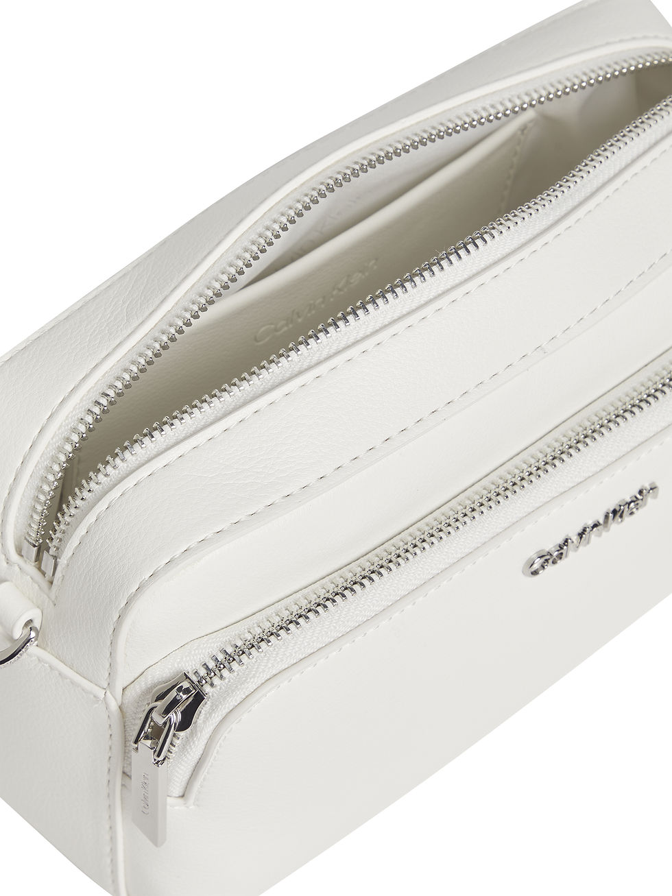 Miniaturbild: Calvin Klein CK Must Camera Bag Schultertasche In Weiss