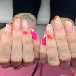 Guldfolie med coral-nuancer