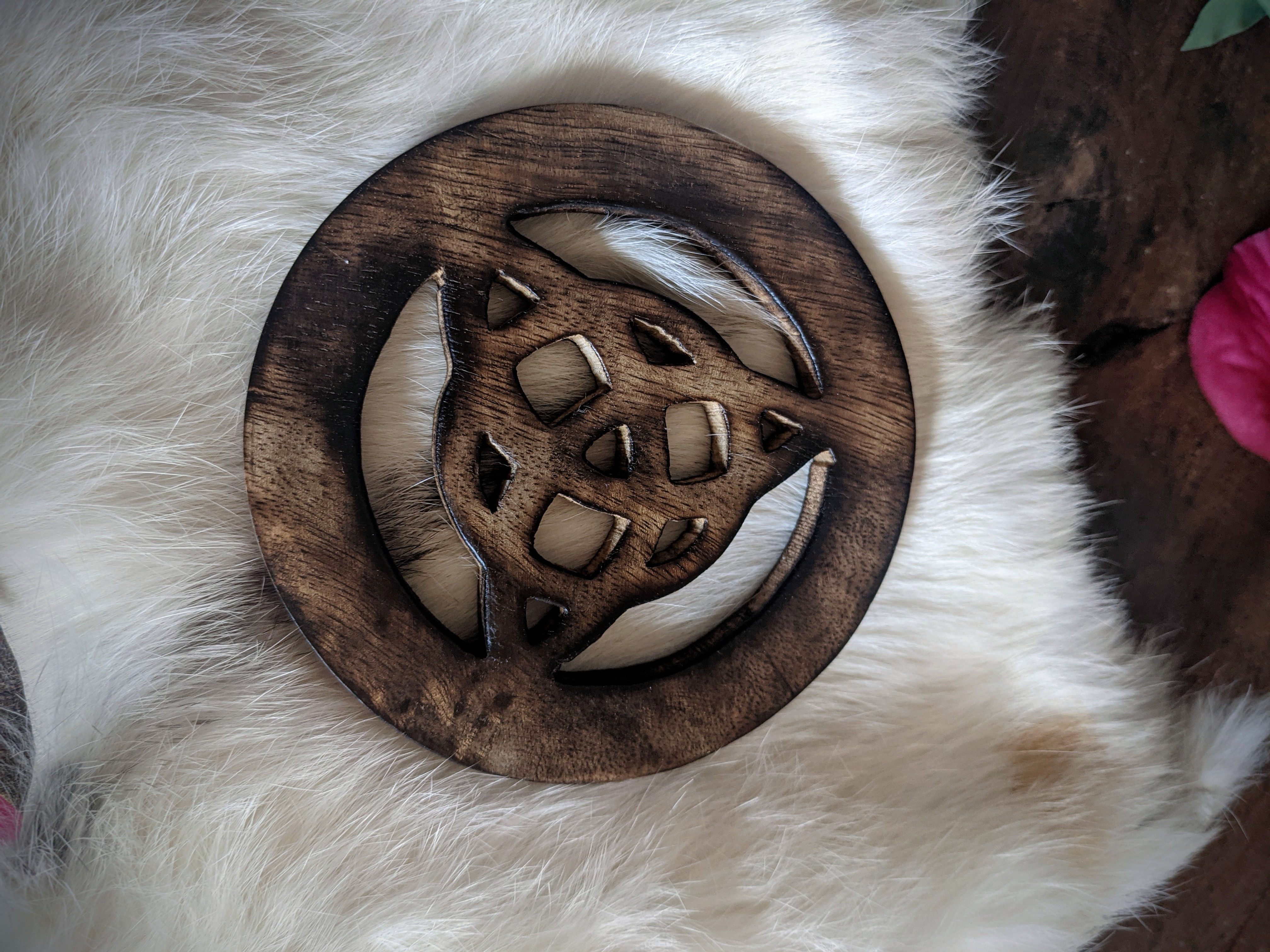 Product: Wooden Triquetra Decoration
