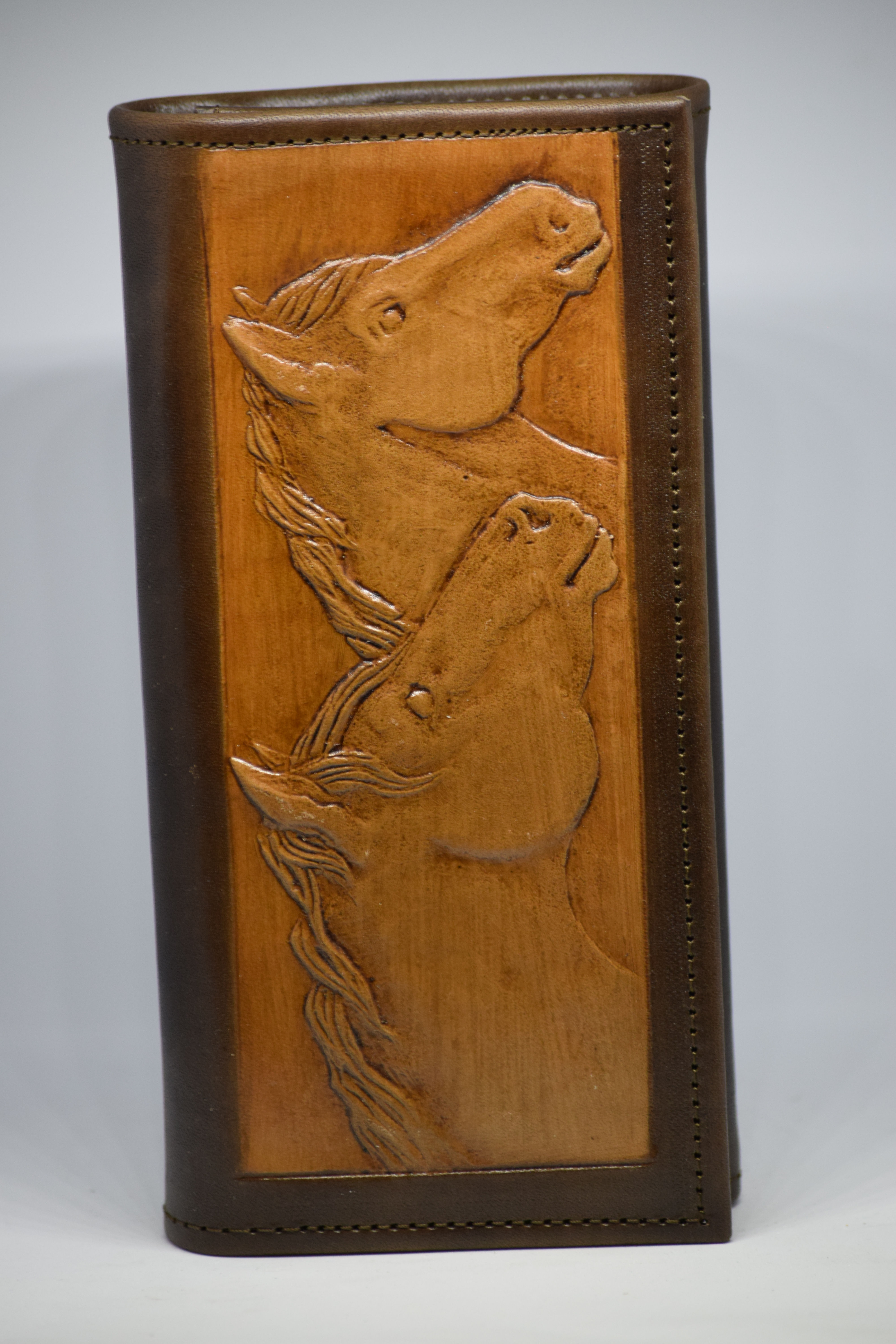 PENĚŽENKA ETUE ZDOBENÁ