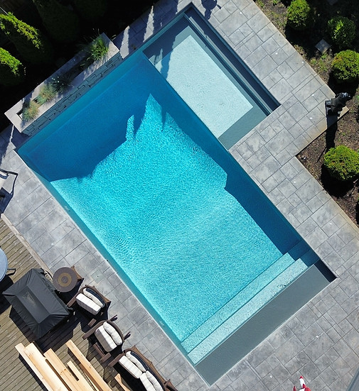 In Ground Swimming Pool