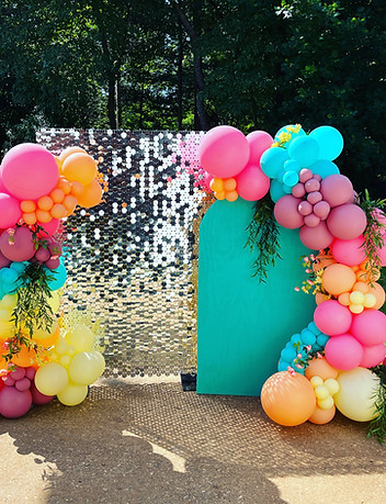 balloon artist serving catawba county north carolina and surrounding areas. hickory balloons 
