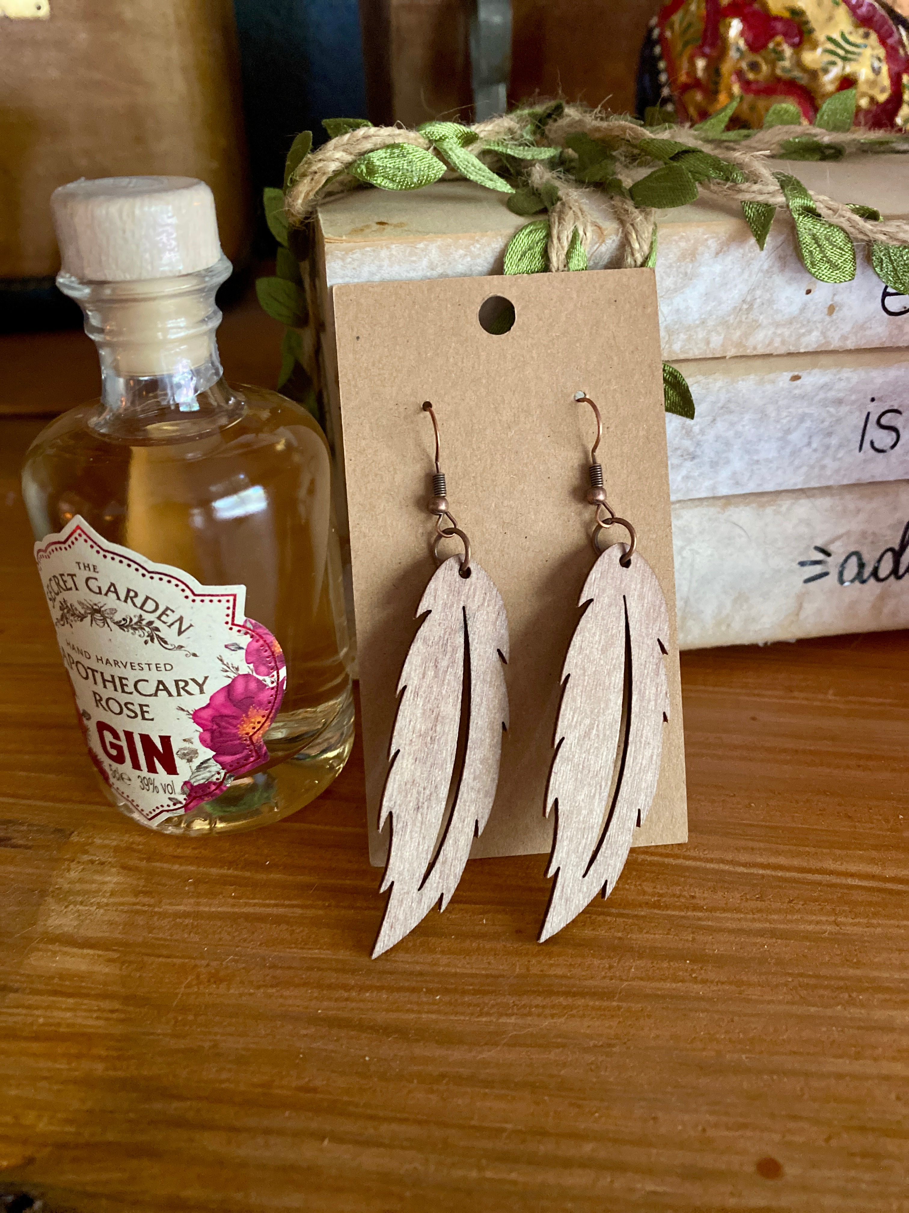 Feather wooden earrings - last one!