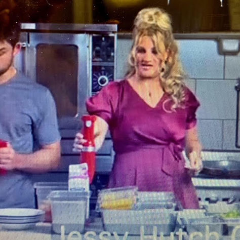 Get Cooking with the Stars - Celebrity TV Host Laurie Belle