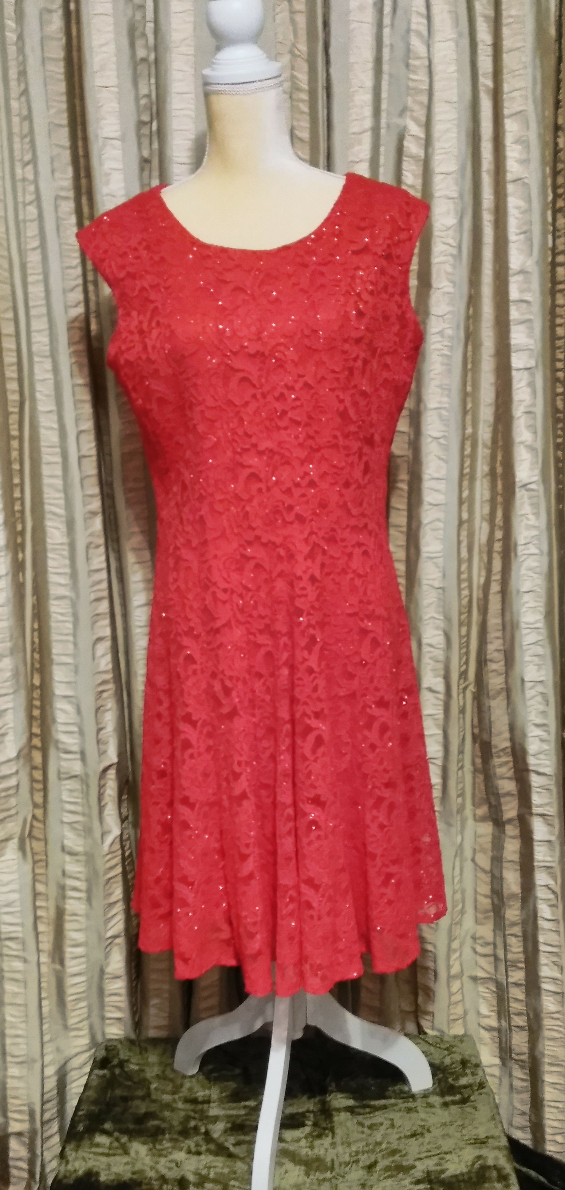 Chetta B. Red Lace Sleeveless Dress - Size 12