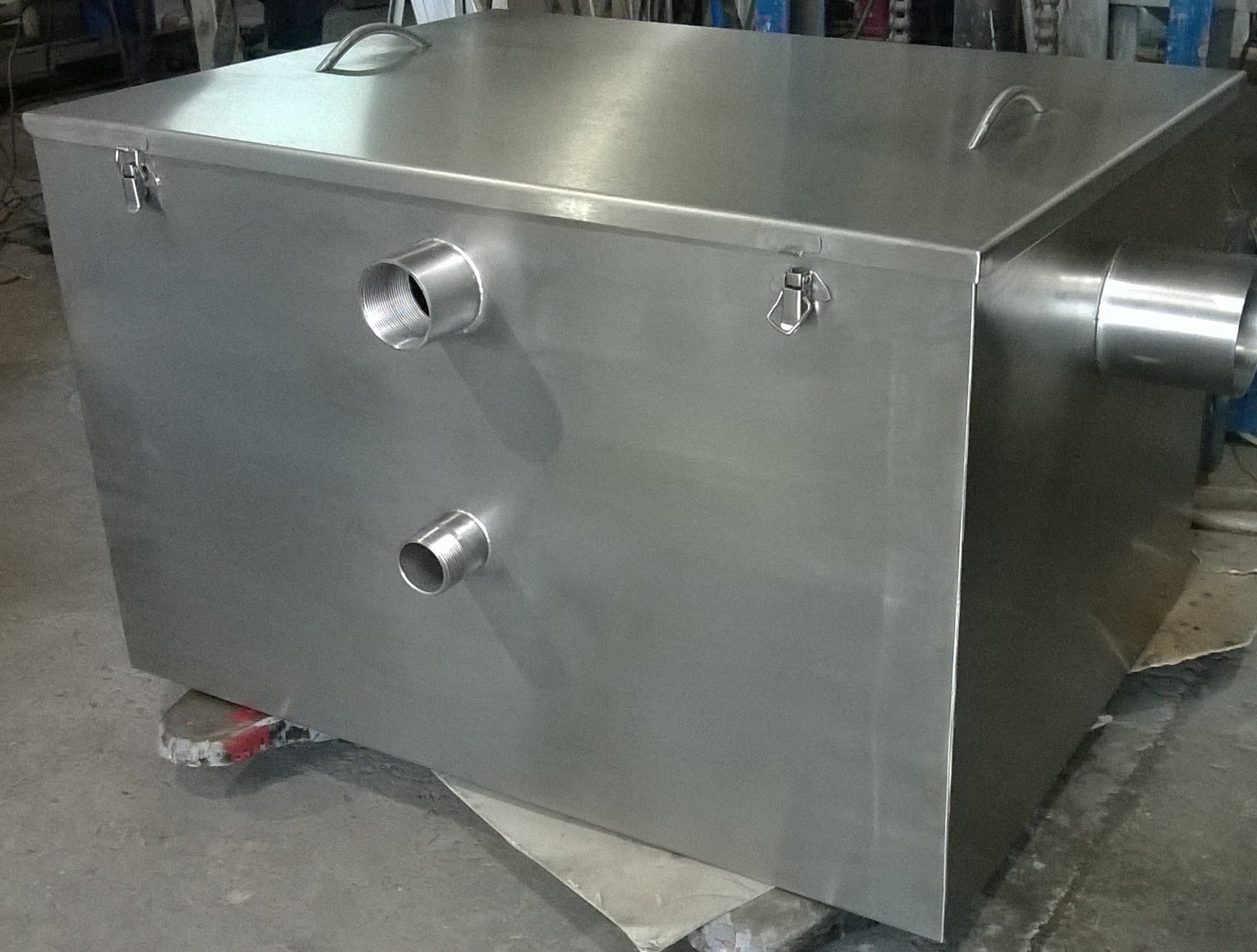 Grease Traps in UAE Grease Trap Manufacturers & Suppliers