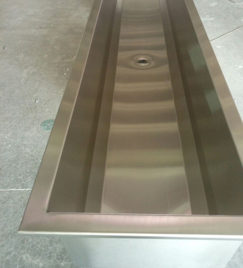 SS WASH TROUGH -A 7.2M LONG