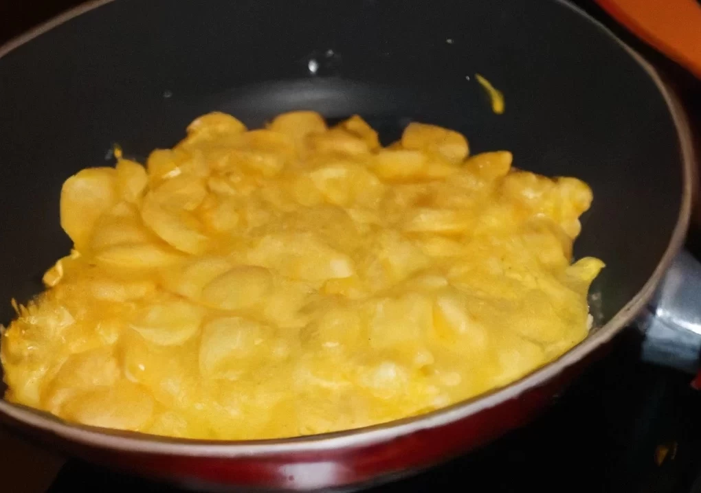 Potato Gnocchi with Saffron and Ham
