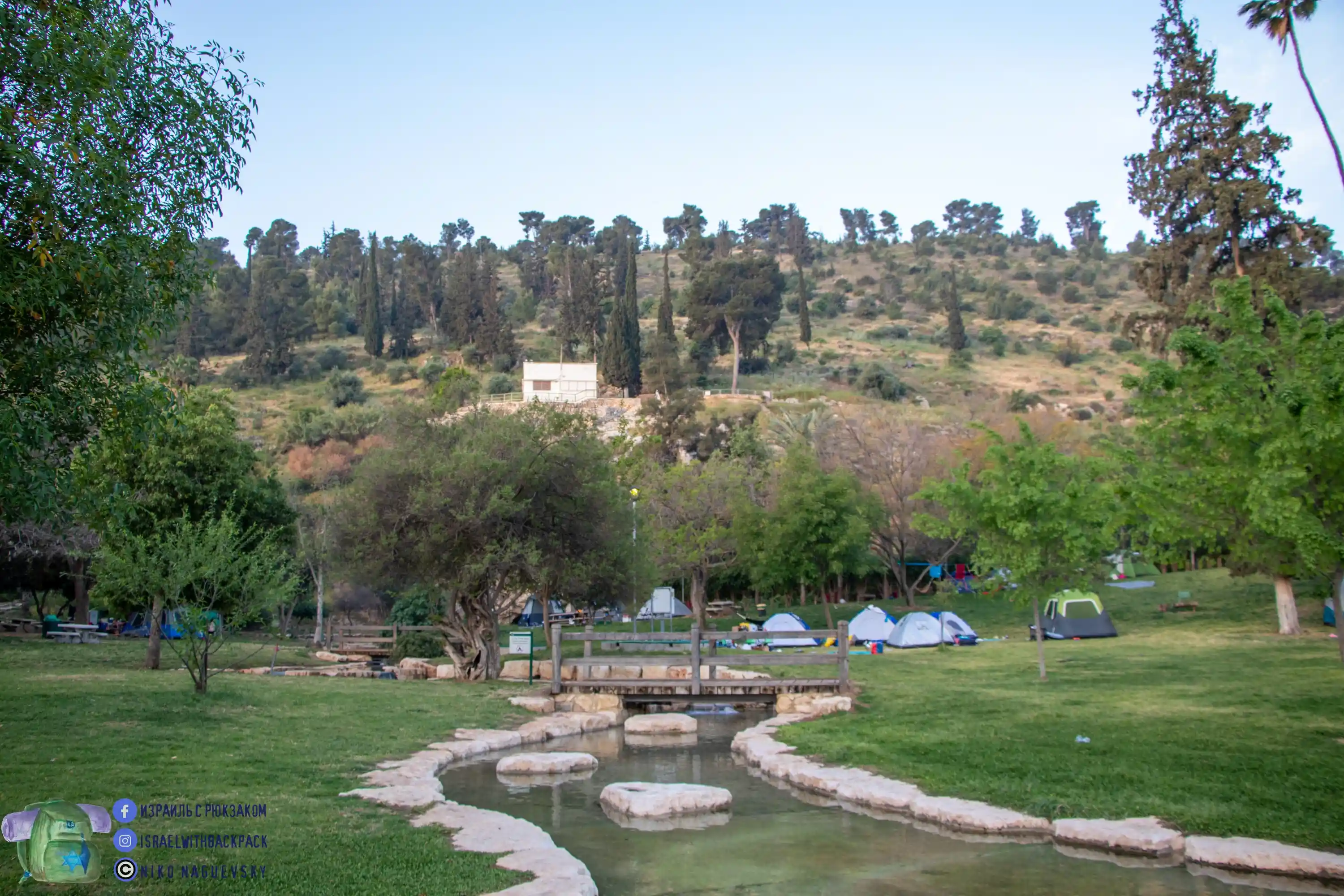 Вид на бассейны в Мааян Харод