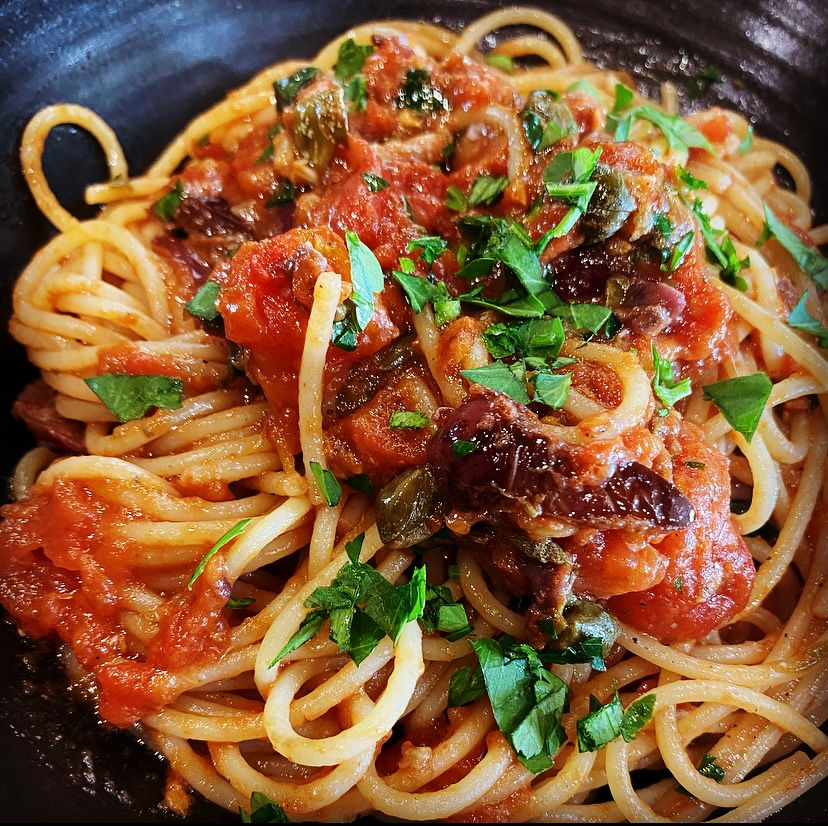 SPAGHETTI ALLA PUTTANESCA