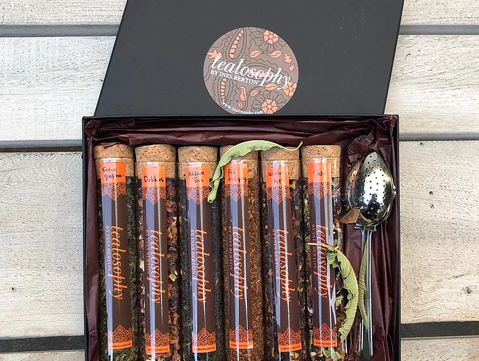 Miniatura: Caja Tealosophy "Tea Guru" (6 tubos para 18 tazas + infusor a elección)