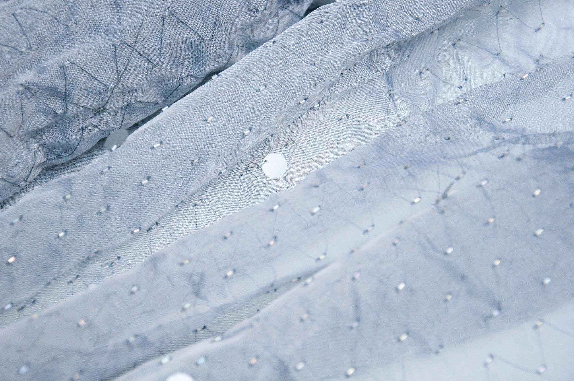 Μεταξωτή Οργάντζα Γκρί Χάντρες