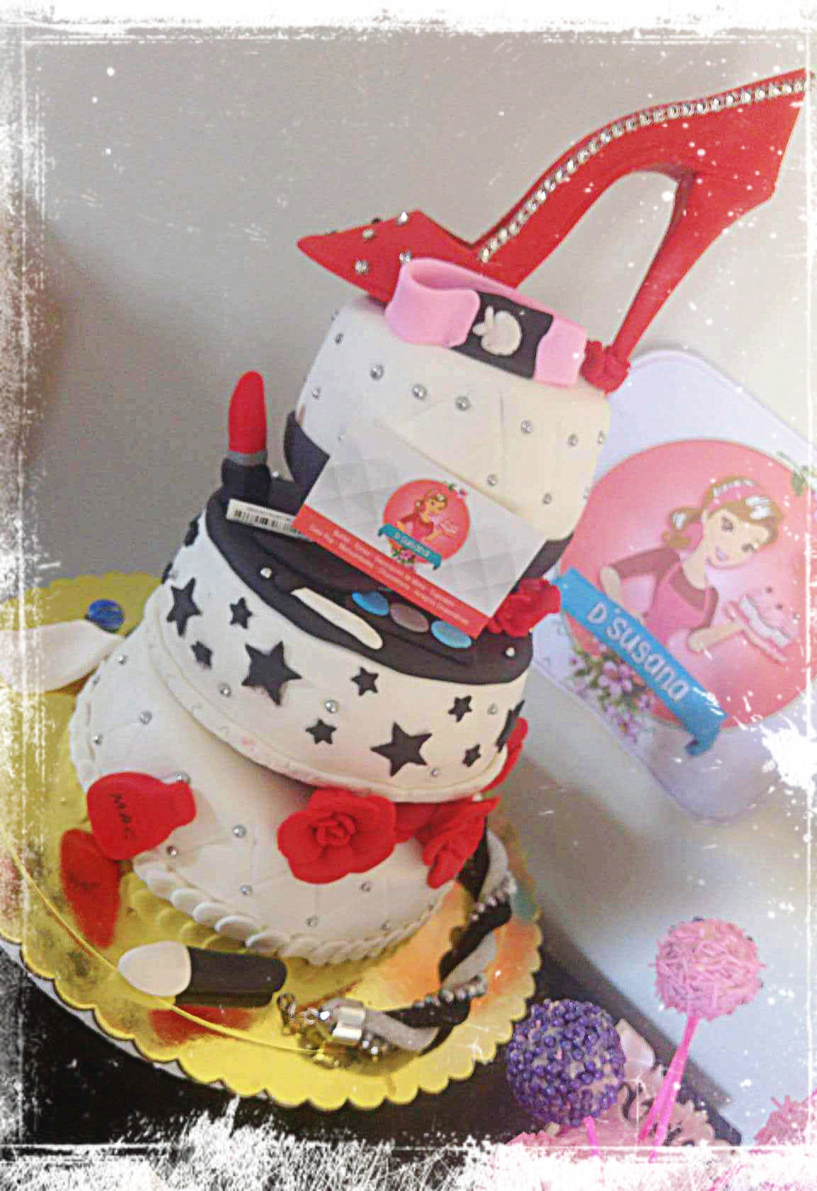 TORTA 3 PISOS - ZAPATO