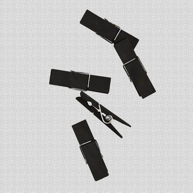 Thumbnail: Pinces à linge décoratives en bois noir
