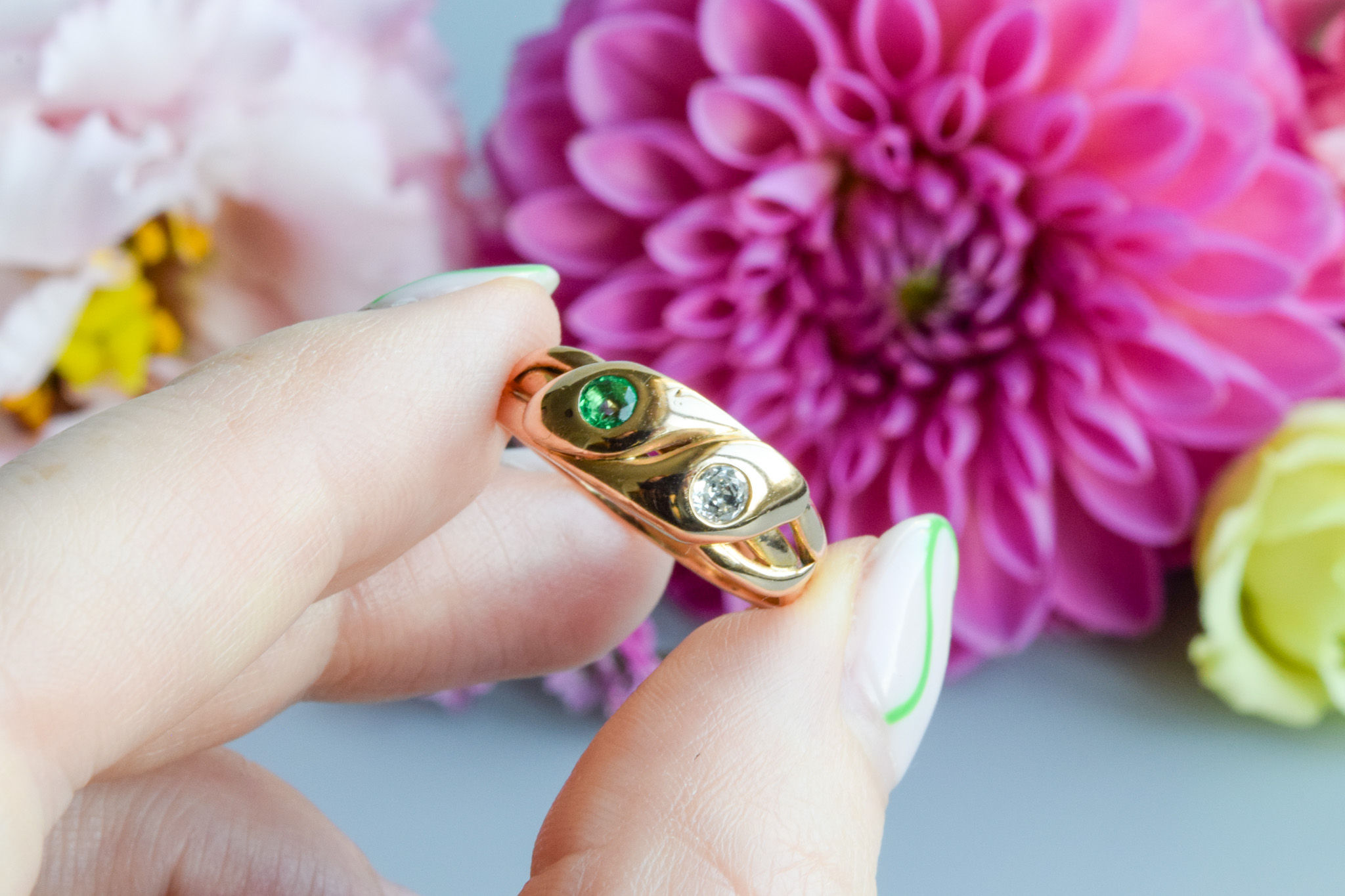 Antique Edwardian emerald and diamond double snake ring 15 carat gold