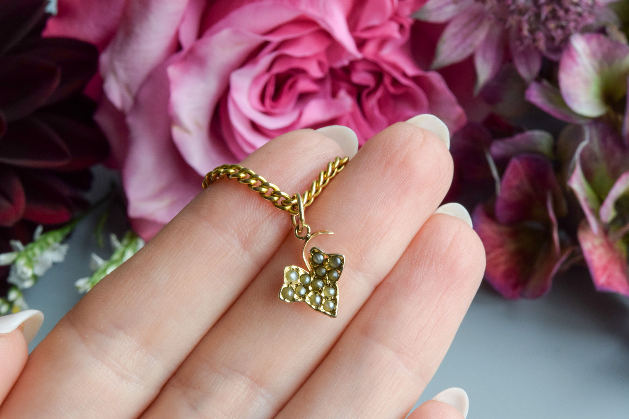 Antique Victorian pearl set ivy leaf charm pendant 9ct gold