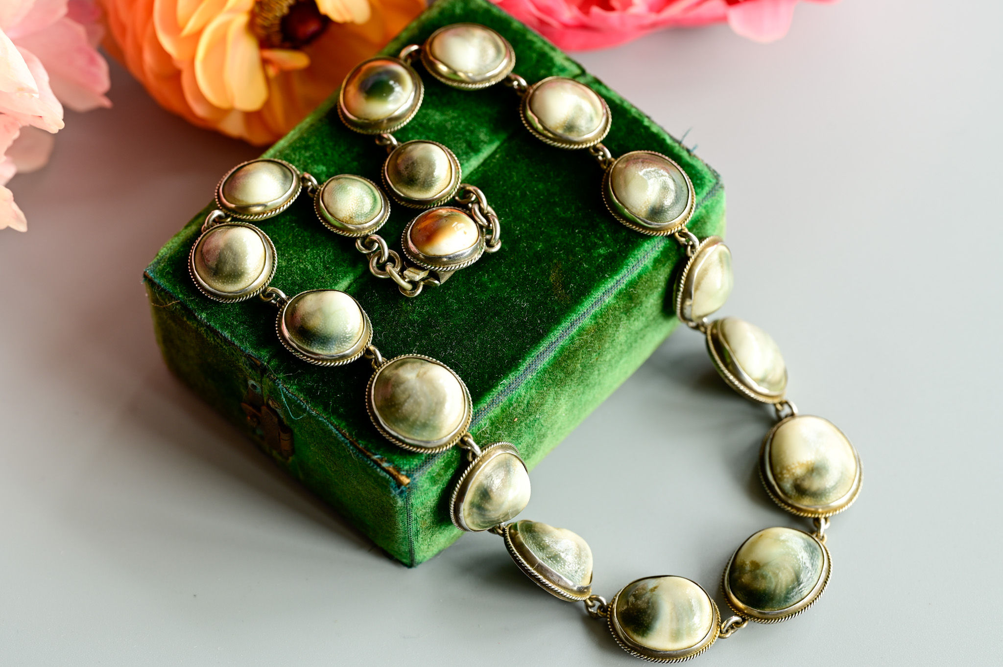 Antique Victorian operculum shell riviere necklace silver