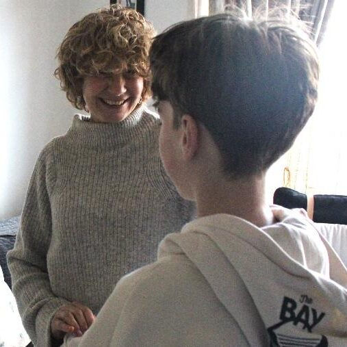 Tanya giving a holistic and deep tissue massage