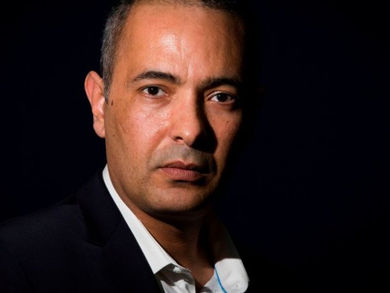 الجزائر: محكمة وهران تقبل الدعوى القضائية المودعة ضد الكاتب كمال داود