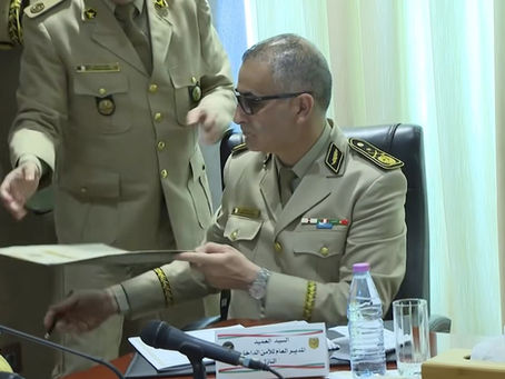 الجزائر: استنفار أمني غير مسبوق بعد فرار مسؤول استخبارات سابق