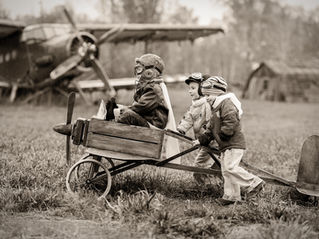 LEADING OTHERS: Leading Effective Teams