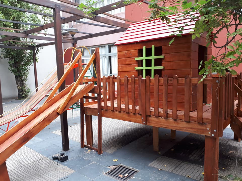 Miniatura: Casita Tobogan