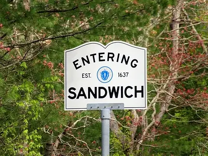 201805-ped-sandwich-welcome-sign-ma-copeland-1___30093126030.jpg.webp