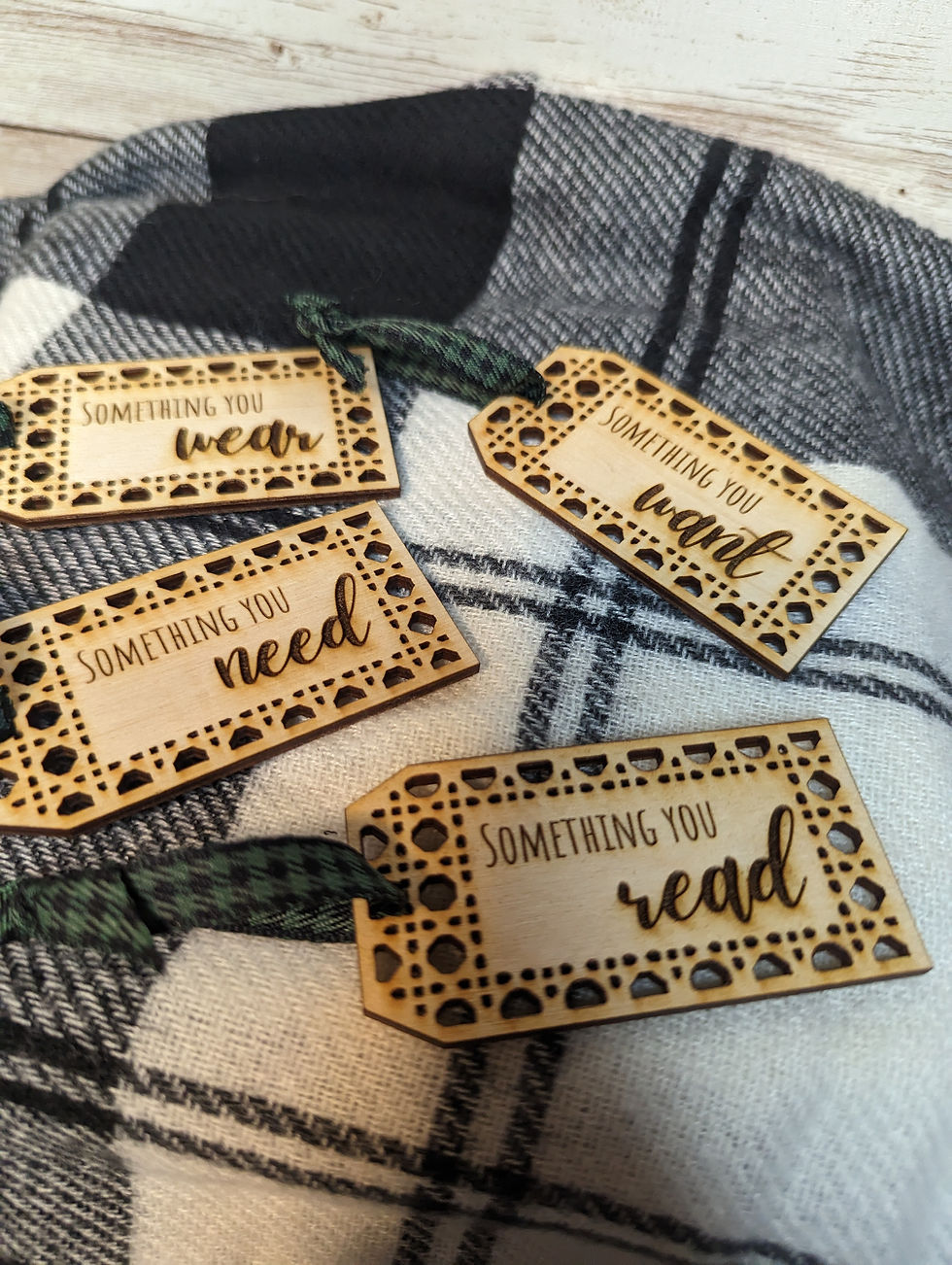 Thumbnail: Gift tag labels