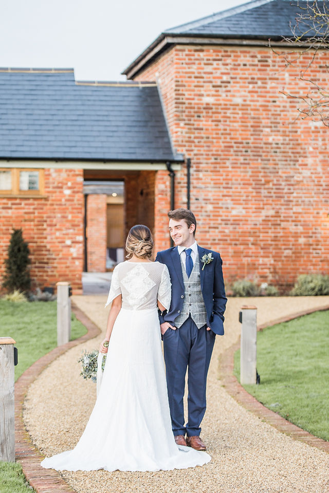 Indie Bride handmade gown featured in Es