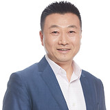 YE ZHANG PHOTO_edited_edited_edited_edited.jpg