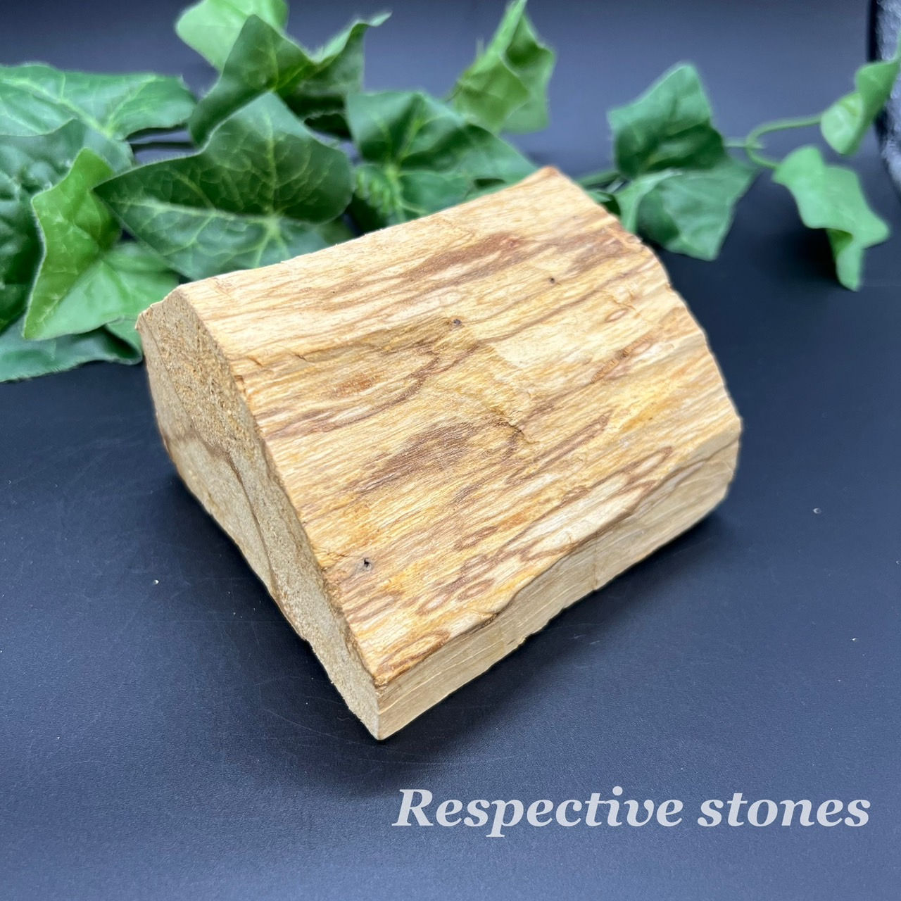 ＜浄化グッズ＞聖なる樹★パロサント【希少な原木タイプ】ペルー産(200-300ｇ)空間やパワーストーンの浄化に★／jok-24