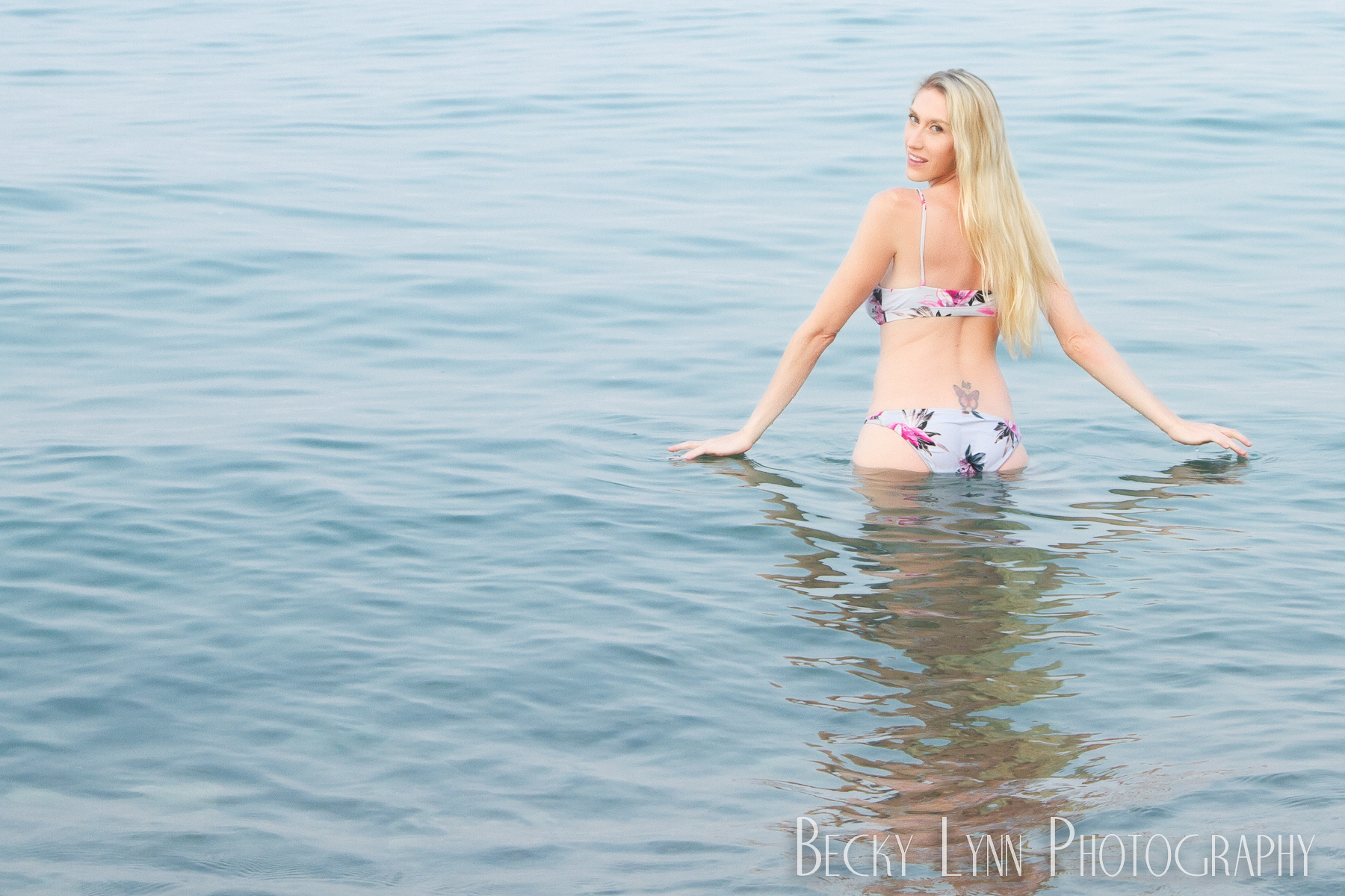Outdoor Boudoir Photo Idea, Beach Boudoir Photography