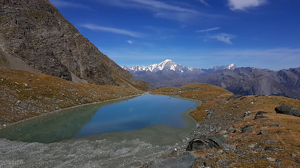 Mont Blanc depuis un lac sans nom (Savoie) - Yann Pochon