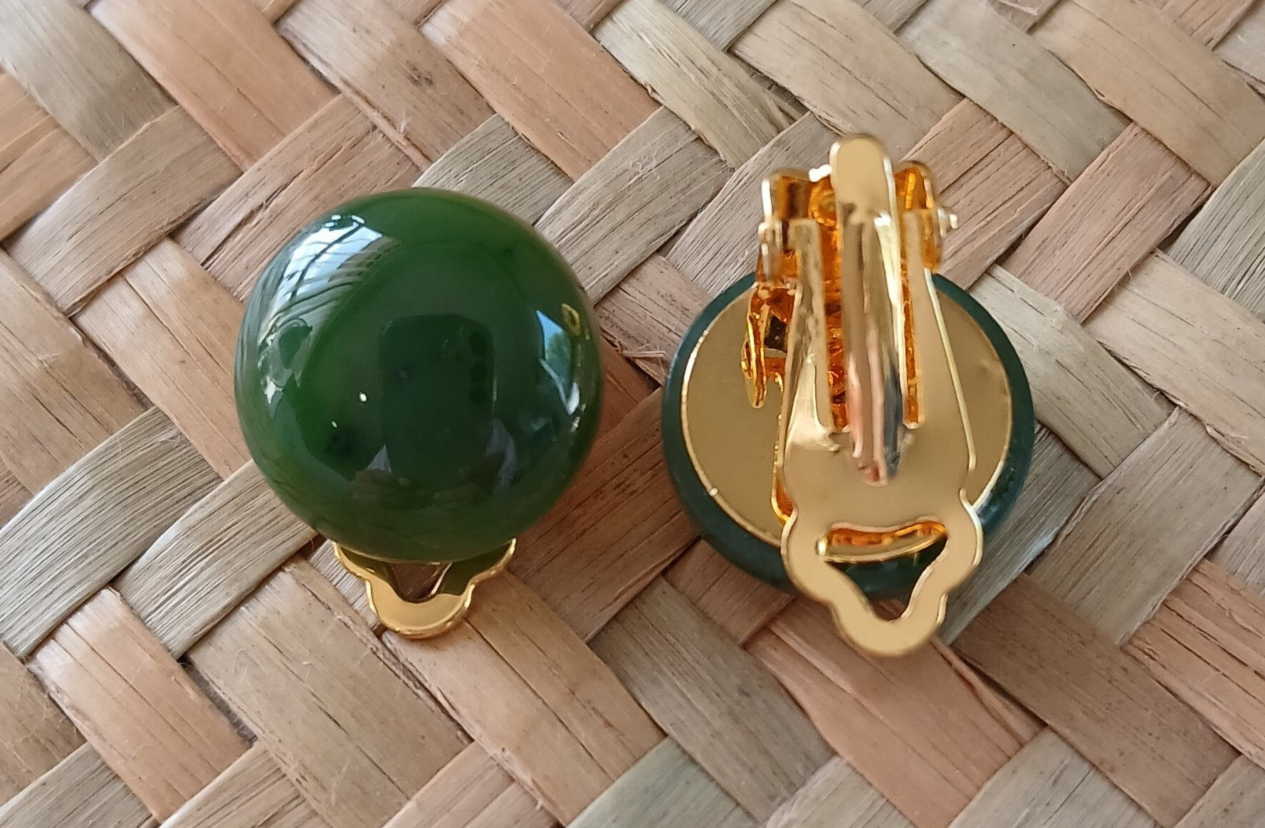 Round Clip Earrings ECR14