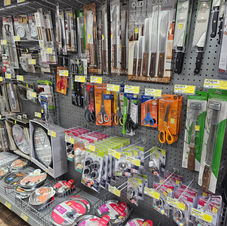 Old Hickory Knoves and Kitchen Gadgets