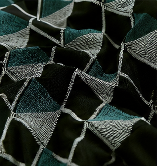 Thumbnail: Teal & Black Triangle Bedding Set