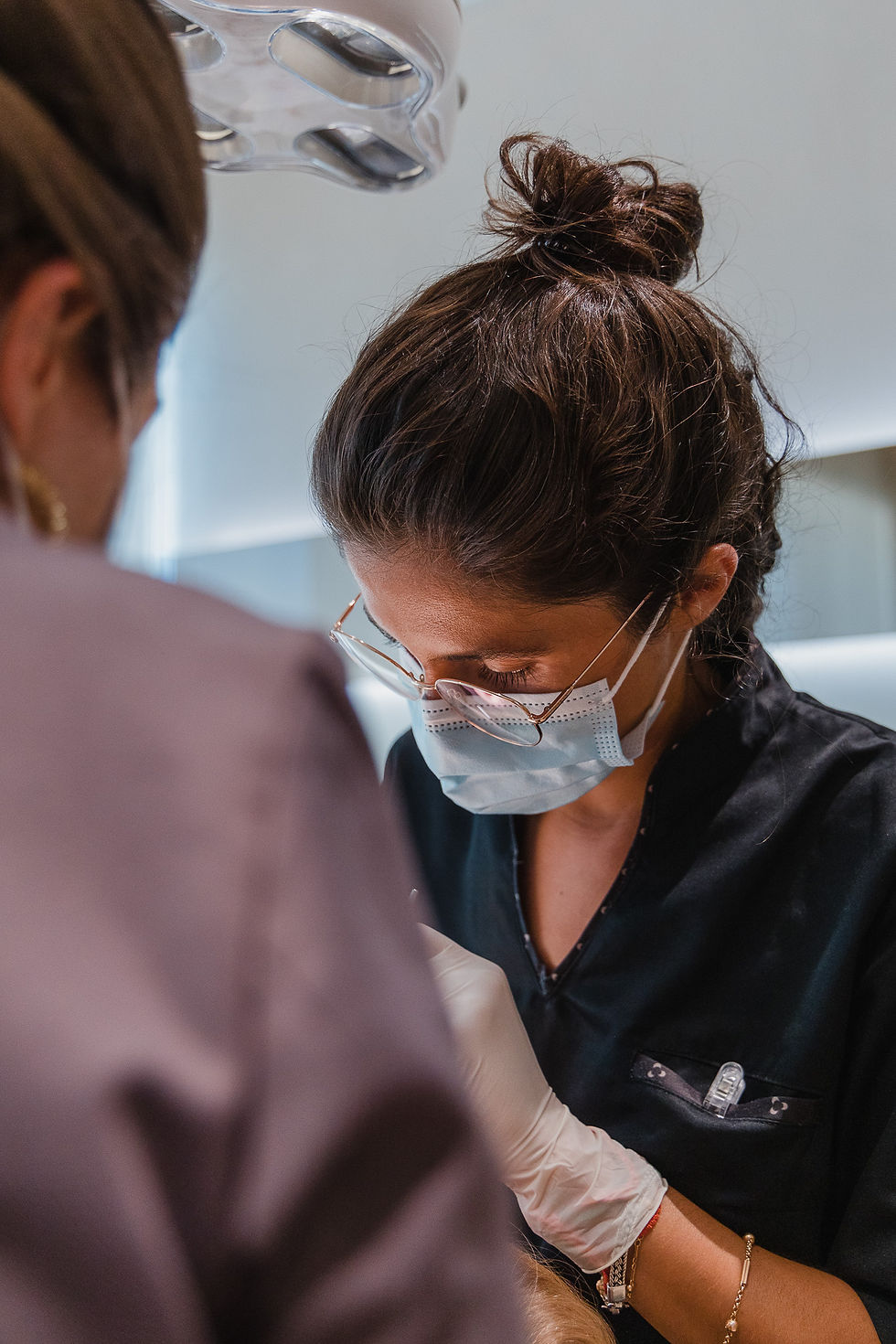 Dentista de prótese fixa ou estética