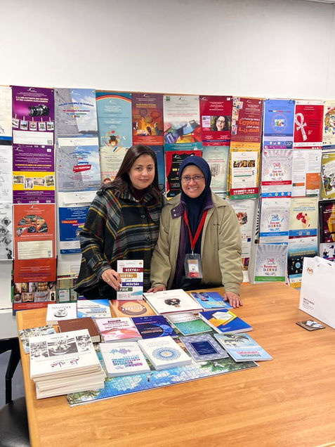 Terbitan AJM di Perpustakaan Iskandariyyah, Mesir • تربيتن اجامي دڤرڤوستكأن اسكندريه، مصر