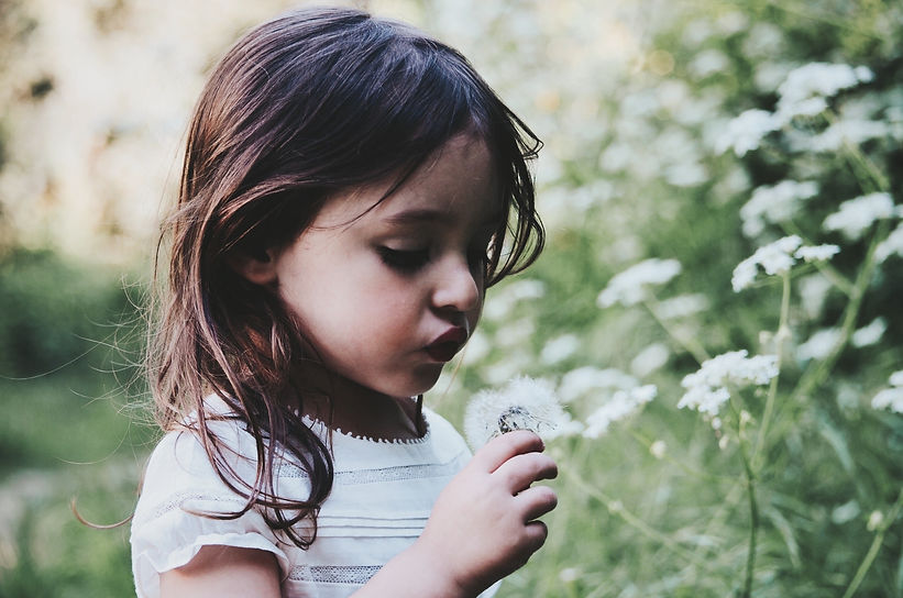 Gold Goast Kindergarten | Children in nature | Flourish Kinder