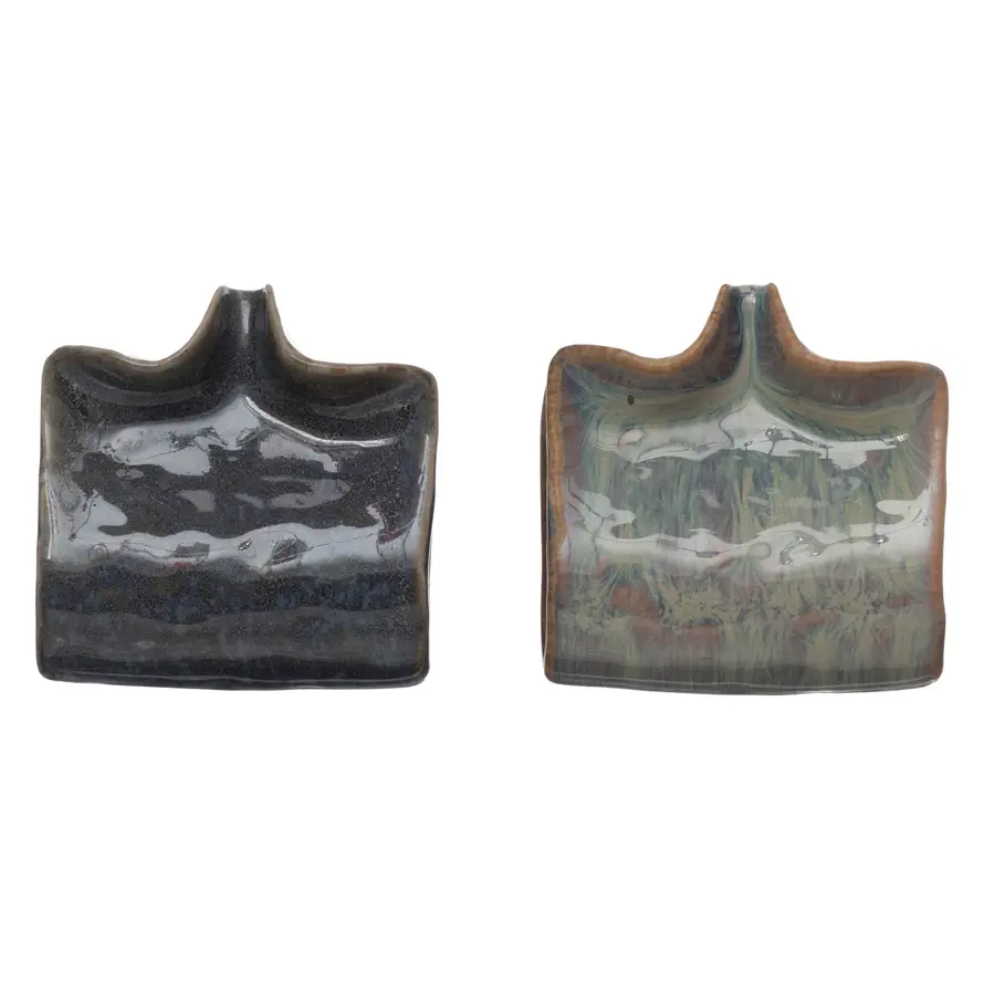 SPONGE HOLDER/SOAP DISH WITH DRIP SPOUT