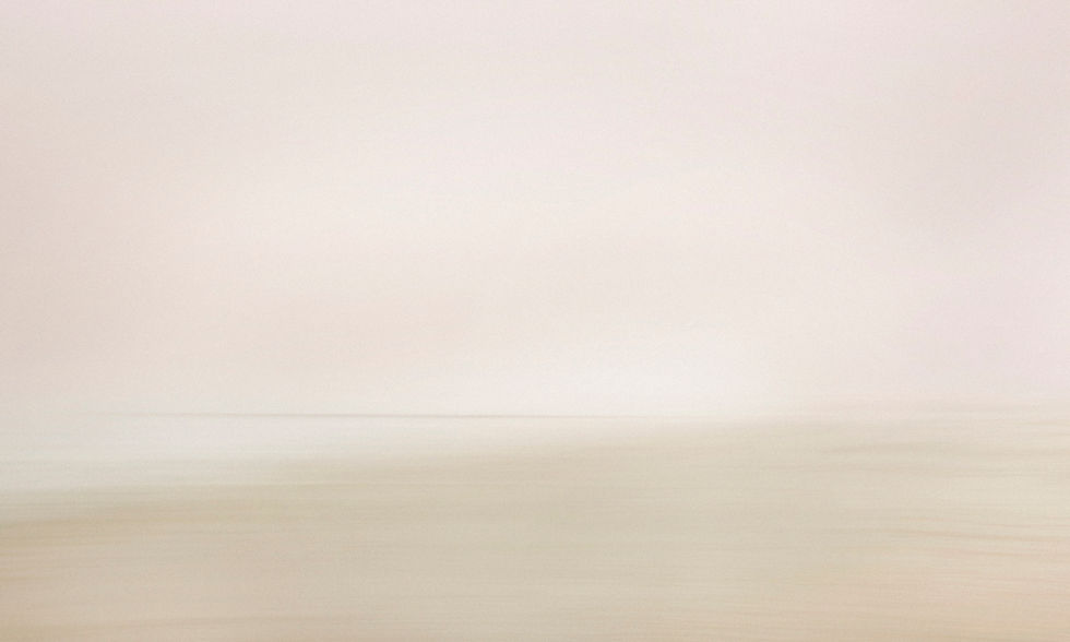 Thumbnail: Misty beach in motion